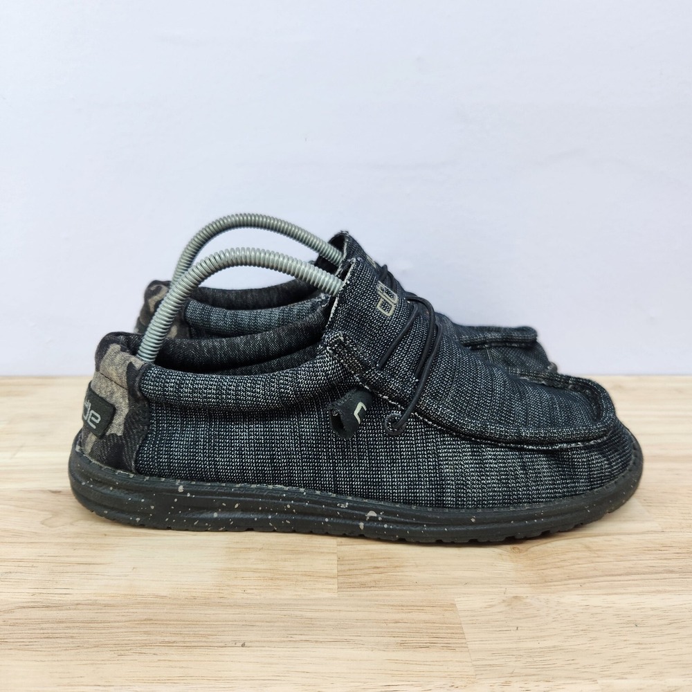 Hey Dude Wally Stretch Midnight Bunker Mens Shoes Size 8 Black Camo